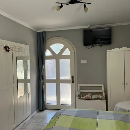 Daire Ametiszt Wellness Apartmanhaz Siofok