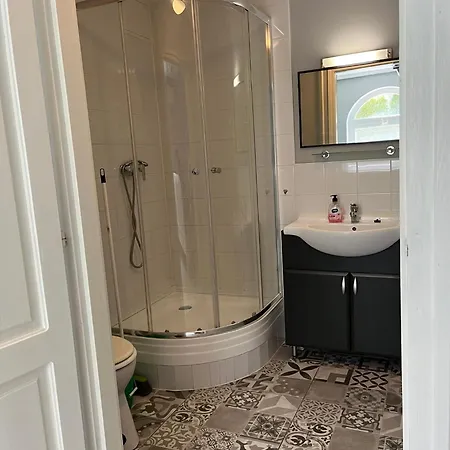 Ametiszt Wellness Apartmanhaz * Siofok