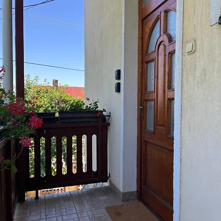 Ametiszt Wellness Apartmanhaz דירה